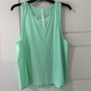 Women’s lululemon tank top